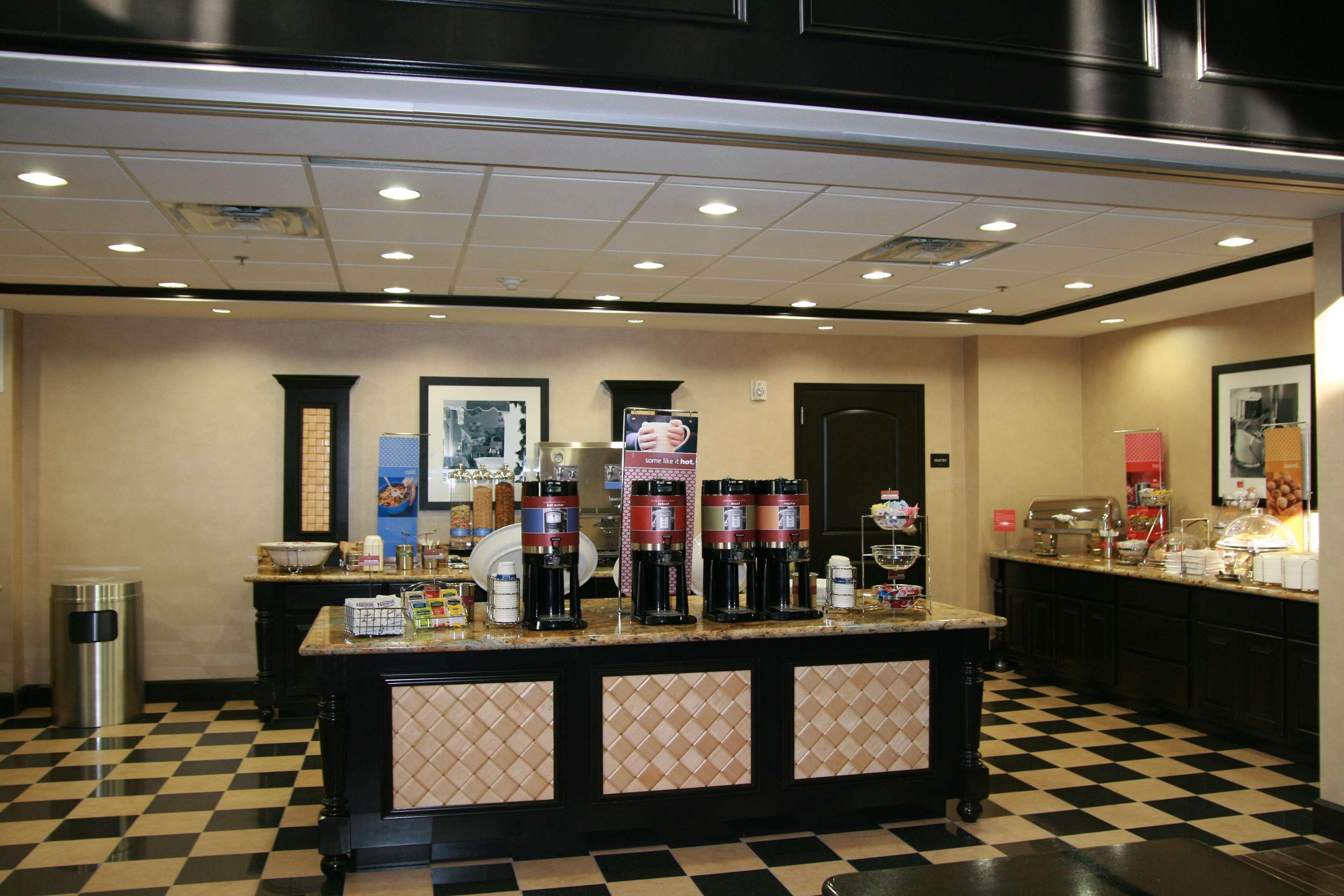 Hampton Inn & Suites Decatur Restaurant bilde