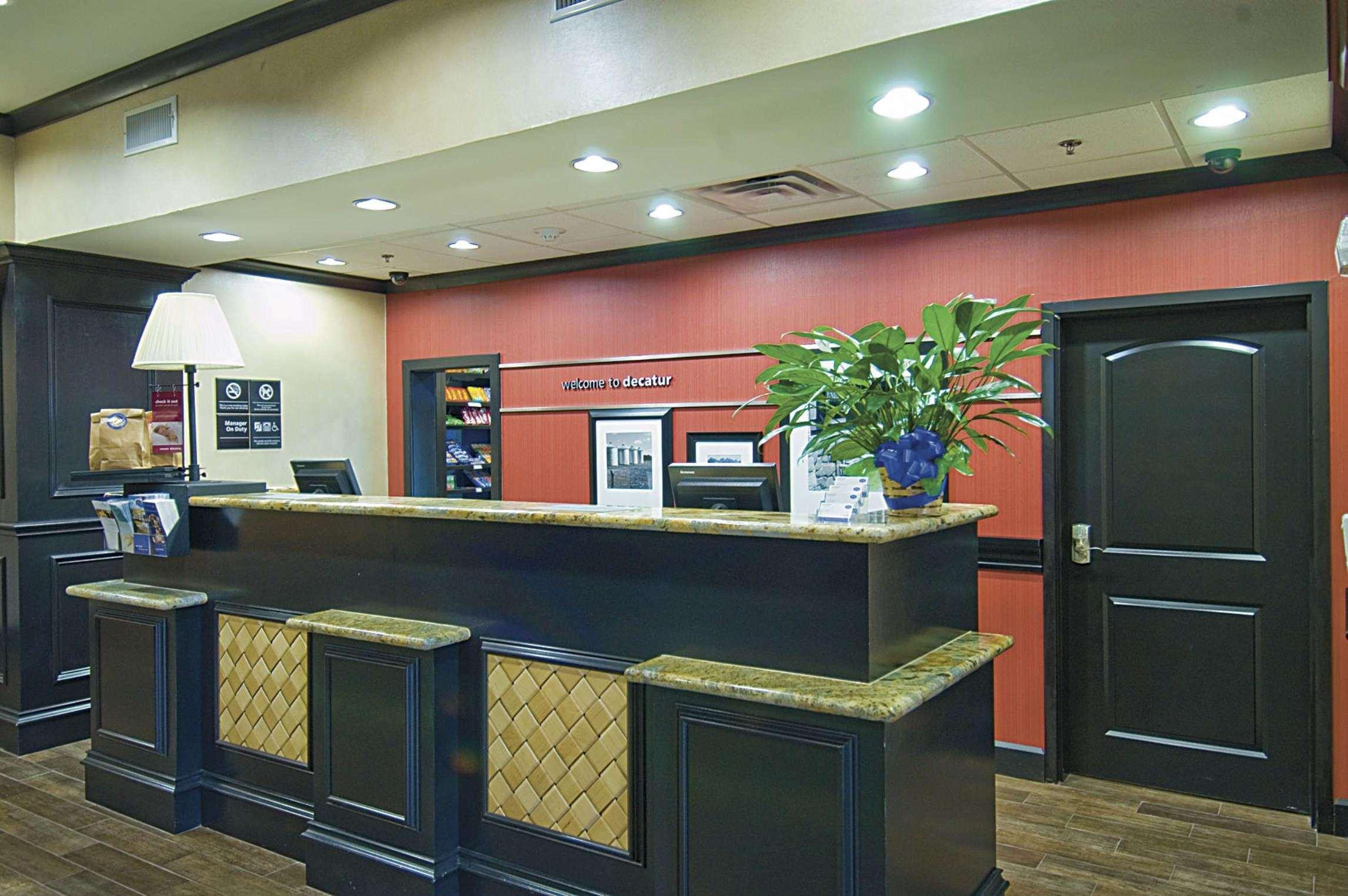 Hampton Inn & Suites Decatur Interiør bilde